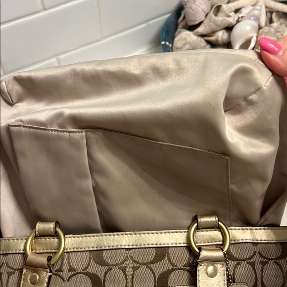 Coach Penelope shoulder signature jacquard Preloved EUC - Picture 10 of 12